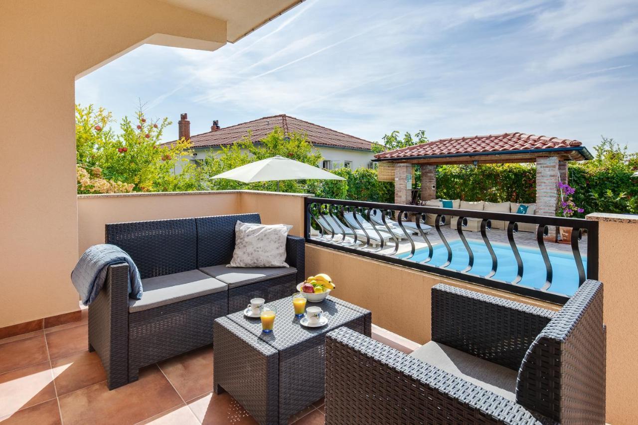 Juric Apartments-rab