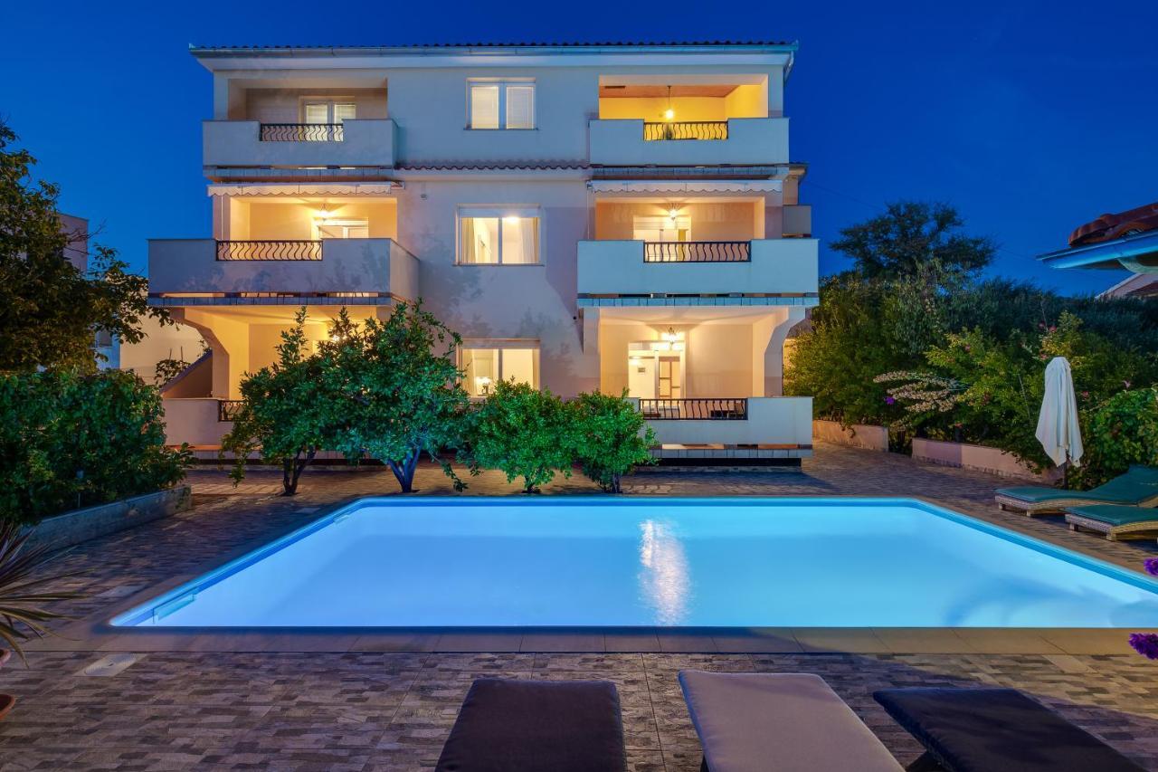 Apartma Juric Apartments-rab