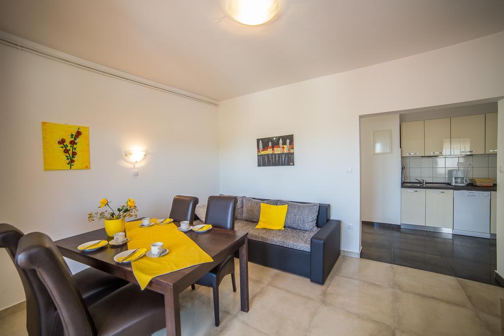 Juric Apartments-rab *