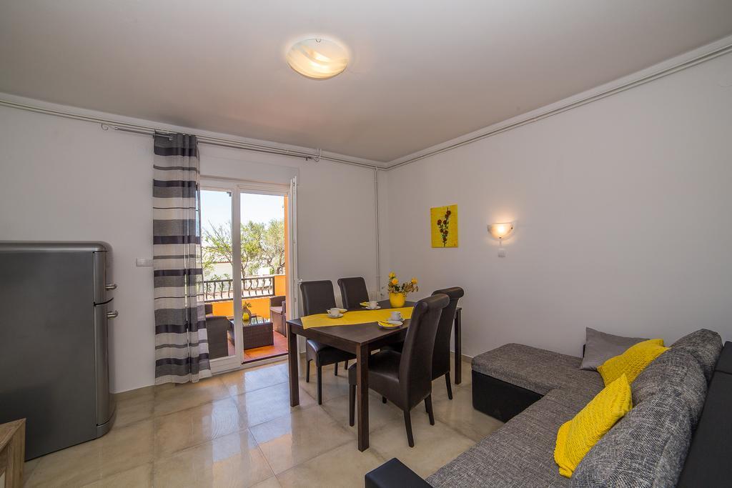 Apartma Juric Apartments-rab