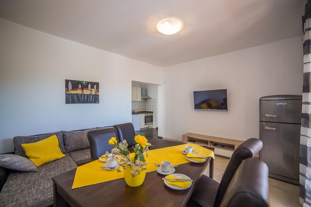 Juric Apartments-rab Apartma Palit
