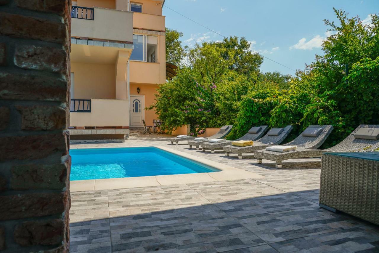 Juric Apartments-rab * Palit